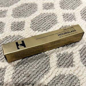 Brand new in box Hourglass Unlocked Instant Extensions Mascara full size